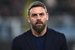 德罗西：会认真踢好对米兰的比赛，但这么做并非为了“帮助”罗马
