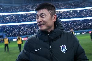 李国旭：10多度的温差对我们来说是最大的挑战，队员顶住了压力